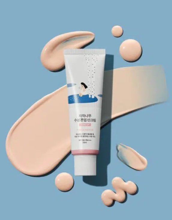 ROUND LAB Birch Juice Moisturizing Tone-Up Sunscreen SPF50+ PA++++ Тонувальний сонцезахисний крем для обличчя з березовим соком, 50 мл