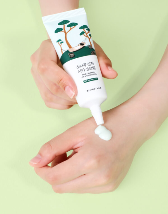ROUND LAB Pine Calming Cica Sunscreen SPF50+ PA++++ Сонцезахисний крем для обличчя з центелою та сосною, 40 мл