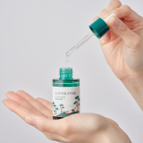 ROUND LAB Pine Calming Cica Ampoule Заспокійлива ампульна сироватка для обличчя з центелою та сосною, 30 мл