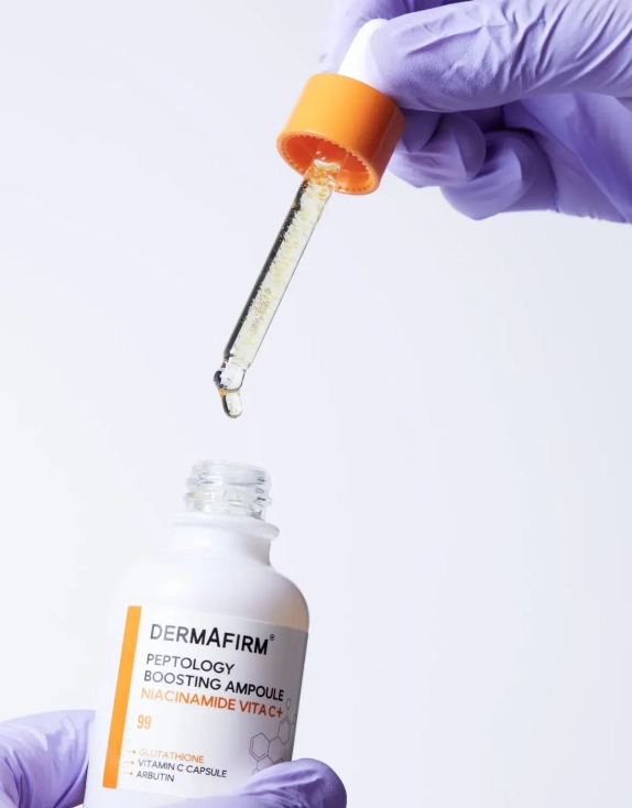 Dermafirm Peptology Boosting Niacinamide Vita C+ Ampoule Освітлююча сироватка-бустер з ніацинамідом та вітаміном С, 30 мл